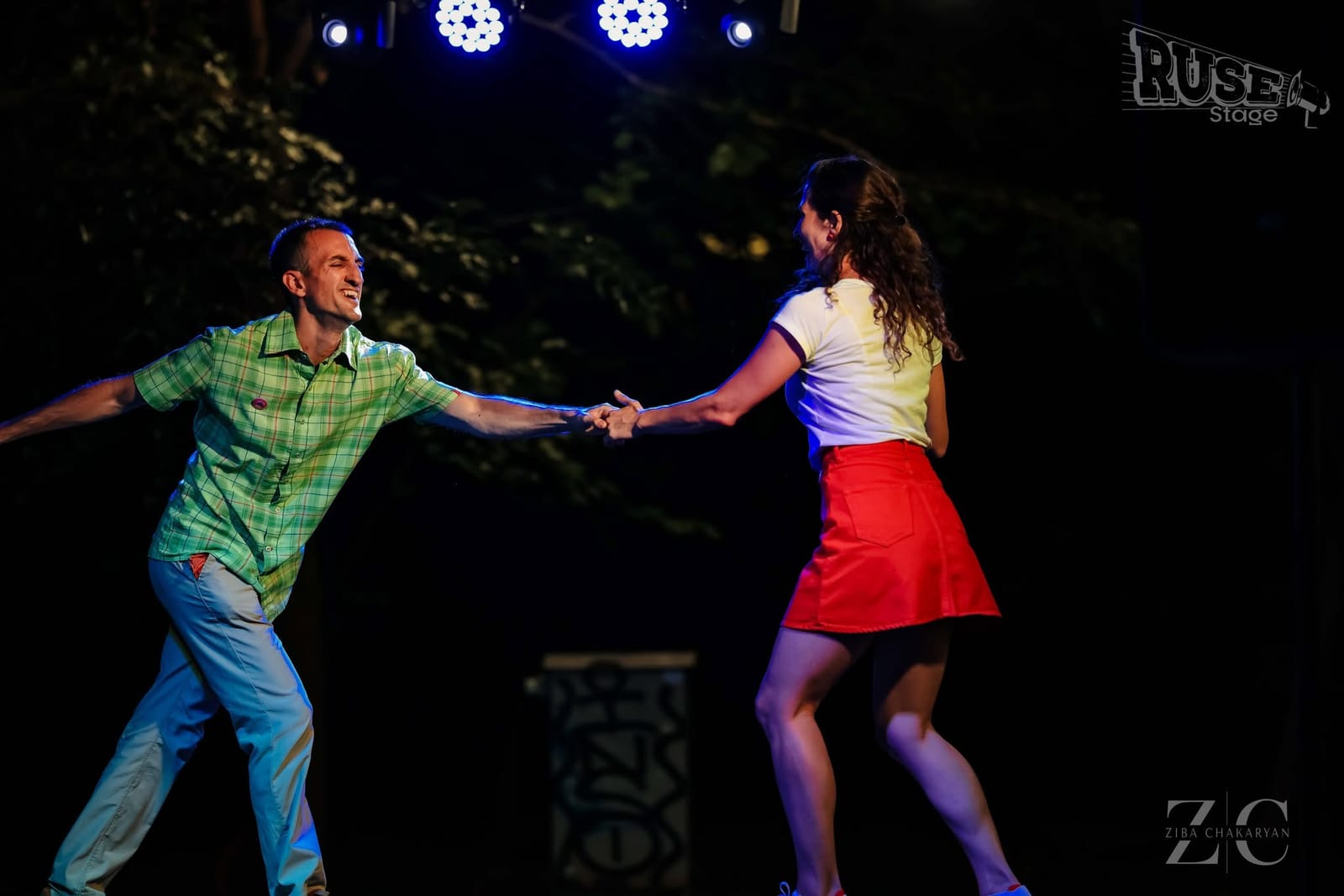 Двойка танцува линди хоп на откриването на сезона, Ruse Stage, Парк на младежта, 11 септември 2026